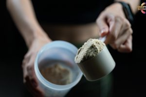 Melhor Whey Custo Benefício: Os 10 Melhores de 2025 Para Seus Músculos (e Seu Bolso)