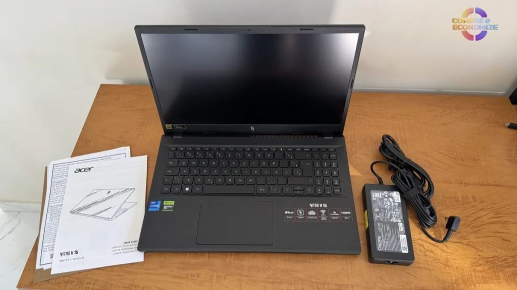 O touchpad com certificação Microsoft Precision no Acer Nitro V15 oferece uma experiência de navegação mais fluida e precisa?