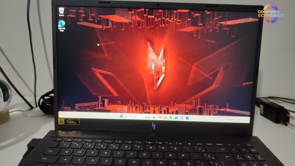 Qual é a placa de vídeo dedicada (GPU) do Acer Nitro V15 e qual a sua quantidade de memória GDDR6?