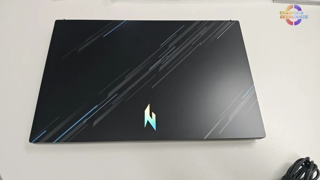 A qualidade dos alto-falantes estéreo do Acer Nitro V15, com tecnologia DTS:X, dispensa a necessidade de um fone de ouvido para uma experiência de jogo imersiva?