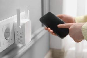 Top 5 Melhores Repetidores de Sinal Wi-Fi de 2025 (Testados e Aprovados!)